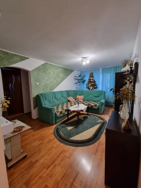 Apartament 4 Camere, Zona Aparatorii Patriei