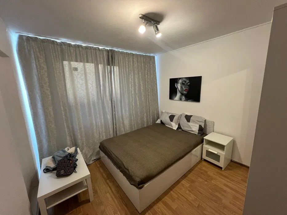 Apartament 3 camere 68 mp Piata Sudului