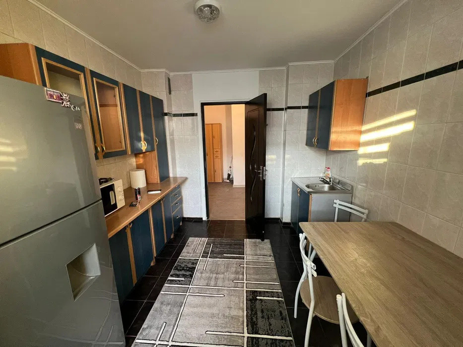 Apartament 3 camere 68 mp Piata Sudului