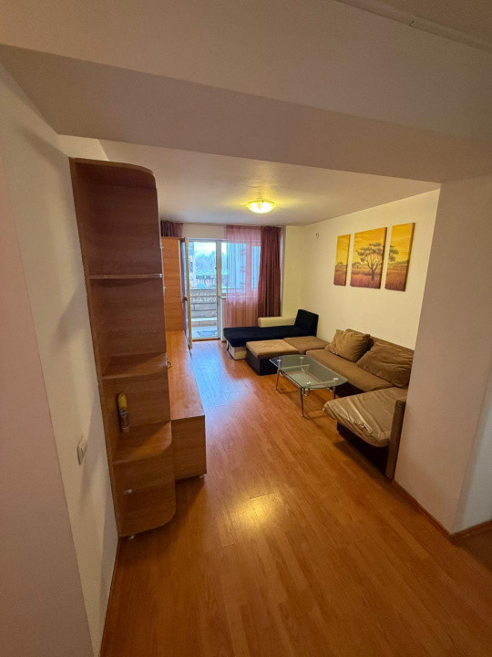 Apartament - 2 camere - decomandat - Vitan 