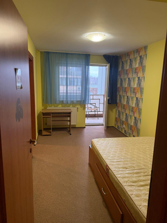 Apartament - 2 camere - decomandat - Vitan 