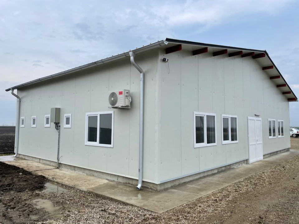 Fermă modernă  de vânzare – județul Argeș 