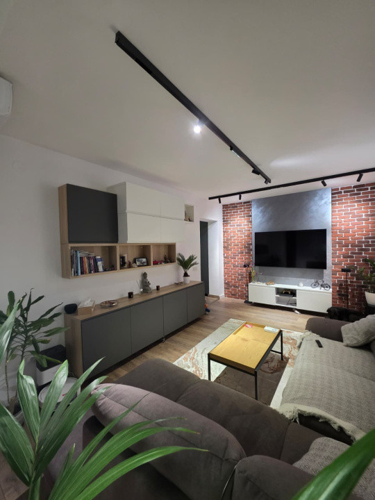 Apartament 4 camere de vânzare-Sector 6-zona Gorjului