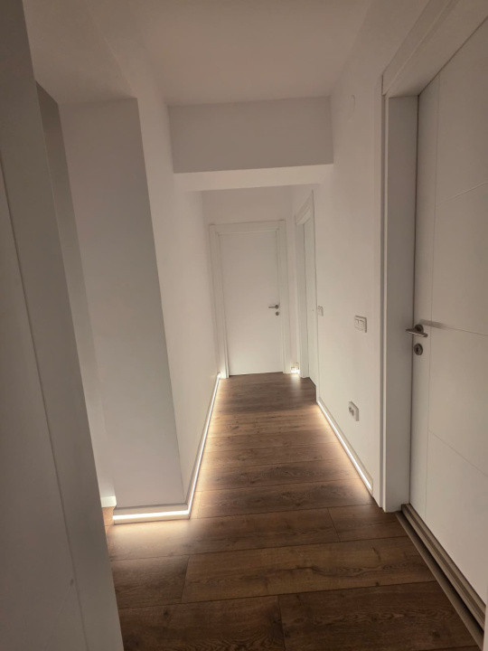 Apartament 4 camere de vânzare-Sector 6-zona Gorjului