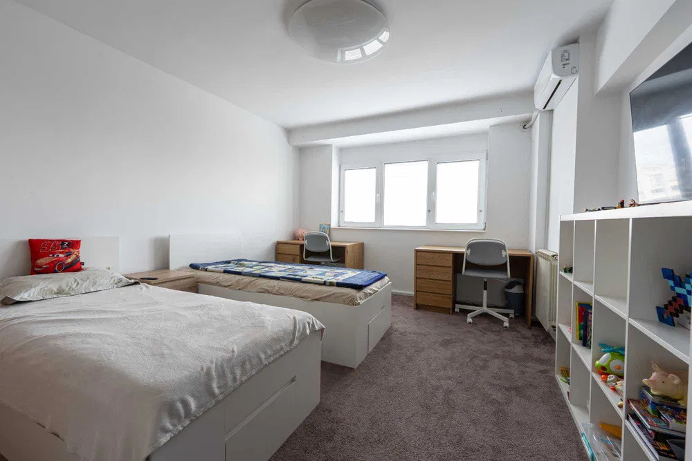 Apartament de vanzare-3 decomandat-zona Unirii