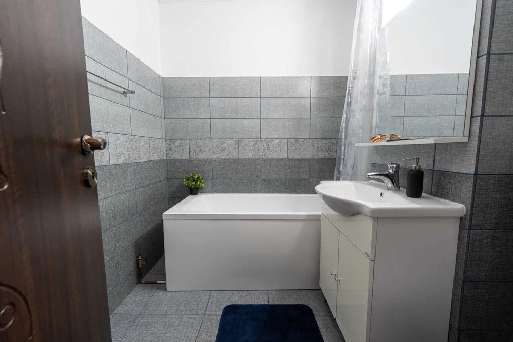 Apartament de vanzare-3 decomandat-zona Unirii