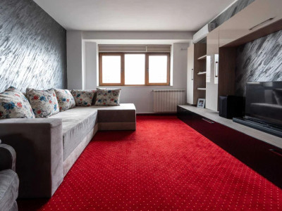 Apartament de vanzare-3 decomandat-zona Unirii