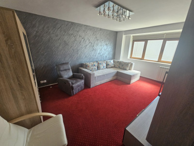 Apartament de vanzare-4 camere-decomandat-zona Unirii