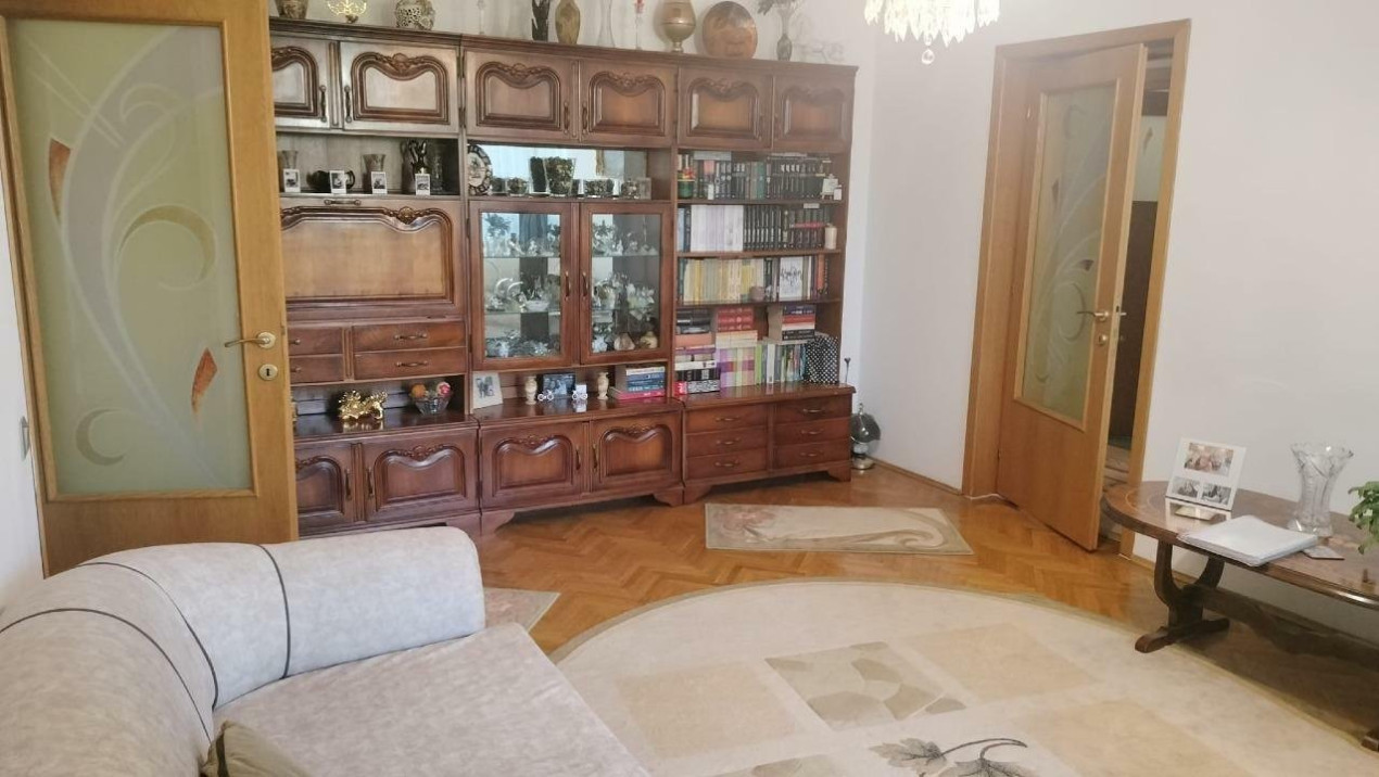 APARTAMENT-3 CAMERE -IANCULUI