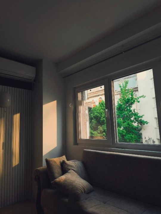 Apartament 4 camere  decomandat – zona Universitate l Romana