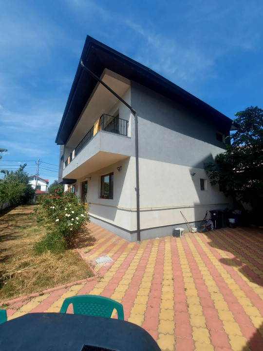 Casa individuala de vanzare-Fundeni