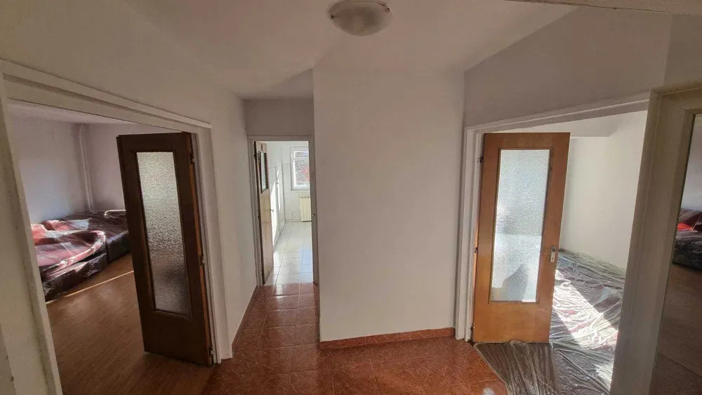 Apartament 3 camere-decomandat- zona Unirii