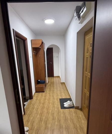 Apartament 3 camere zona Sebastian