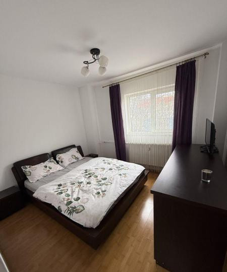 Apartament 3 camere zona Sebastian