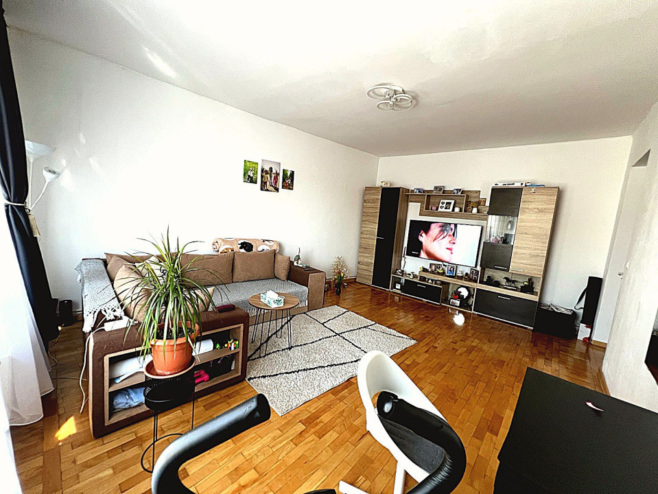 Apartament 3 camere - vila zona Cismigiu