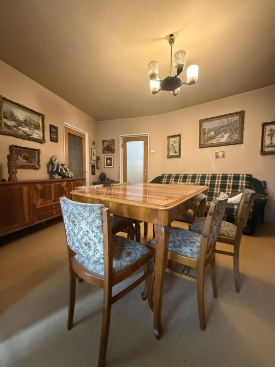 Apartament de vanzare-3 decomandat-zona Tineretului