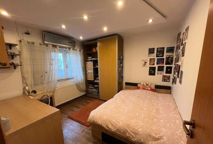 Apartament -4 camere - decomandat - Colentina 