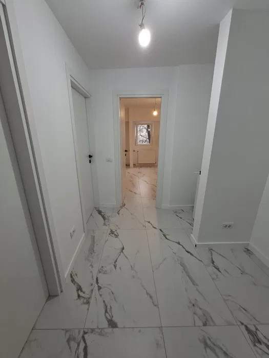 Garsoniera-RENOVATA-LA-5-MINUTE-DE-METROU-APARATORII-PATRIEI