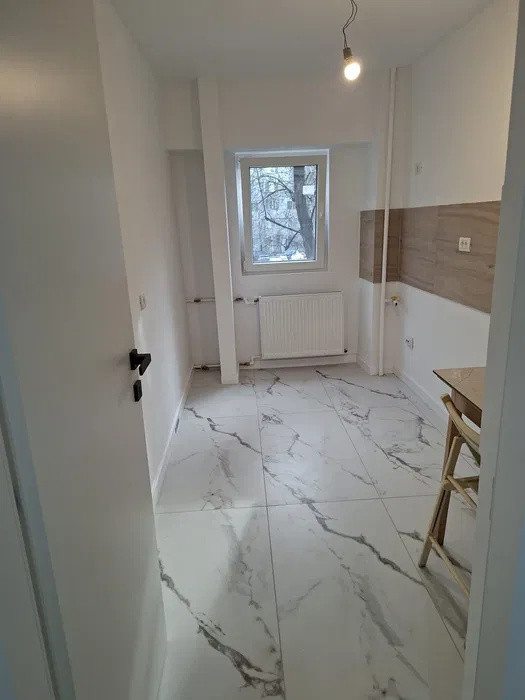 Garsoniera-RENOVATA-LA-5-MINUTE-DE-METROU-APARATORII-PATRIEI