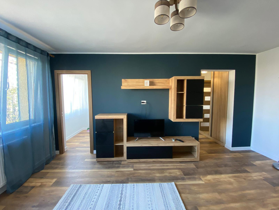 Apartament - 2 camere - semidecomandat - Bucur Obor