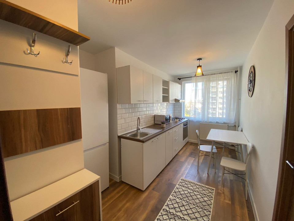 Apartament - 2 camere - semidecomandat - Bucur Obor