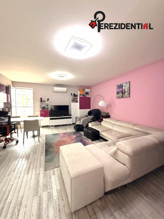 Apartament de vanzare– 4 camere-terasa-parcare-zona Tineretului