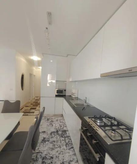 APARTAMENT 3 CAMERE BASARABIA METROU HERCESA