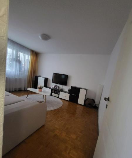 Apartament -2 camere - decomandat - Giurgiului 