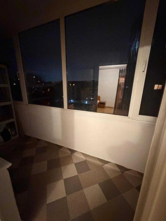 Apartament 3 camere-decomandat-zona Petre Ispirescu
