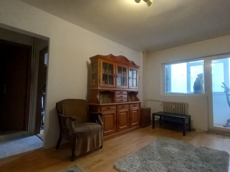 Apartament 4 camere-semidecomandat-zona Oltenitei / Brancoveanu