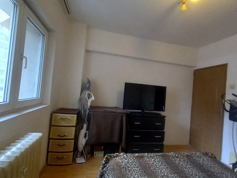 Apartament 4 camere-semidecomandat-zona Oltenitei / Brancoveanu