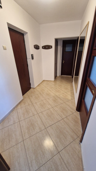 Apartament 2 camere -de inchiriat- decomandat- ultracentral- zona Unirii