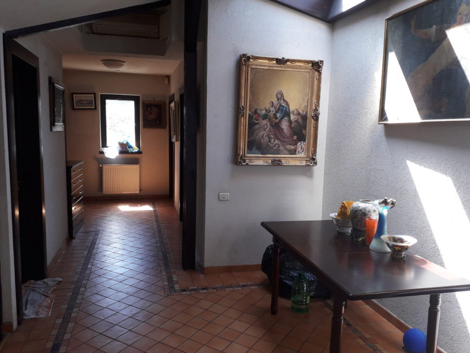 Oportunitate rară în Amzei – vilă spațioasă cu multiple utilizări