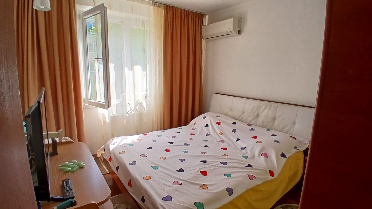 Apartament-3-camere-APARATORII-PATRIEI-LA-5-MINUTE-DE-METROU