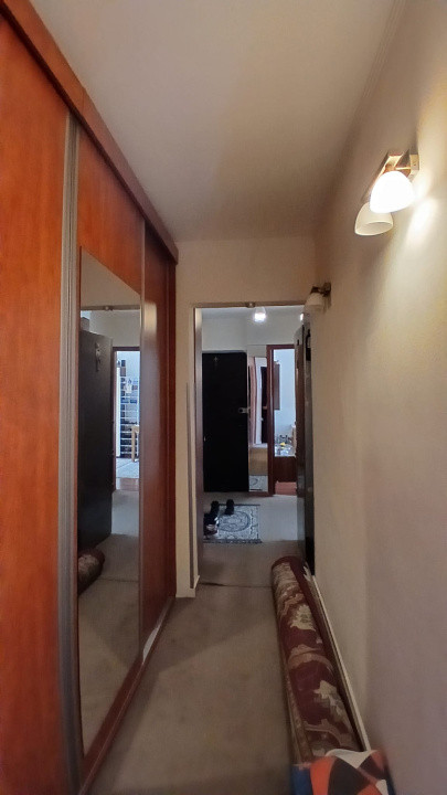 Apartament-3-camere-APARATORII-PATRIEI-LA-5-MINUTE-DE-METROU