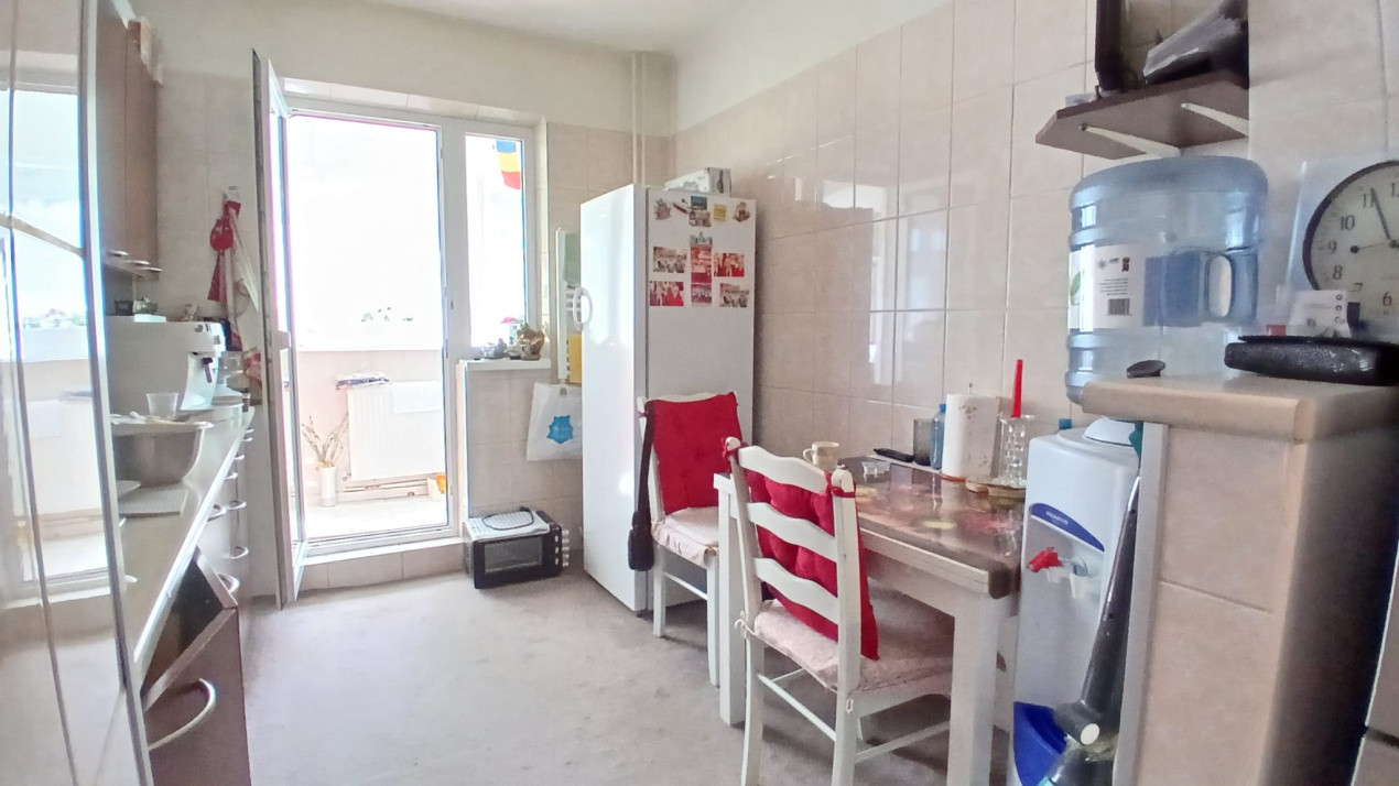 Apartament-3-camere-APARATORII-PATRIEI-LA-5-MINUTE-DE-METROU