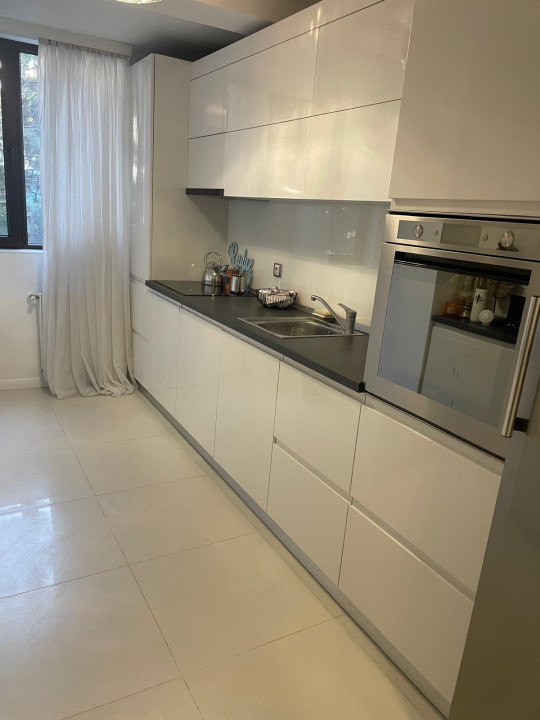 APARTAMENT 2 CAMERE PARC SEBASTIAN CU LOC PARCARE