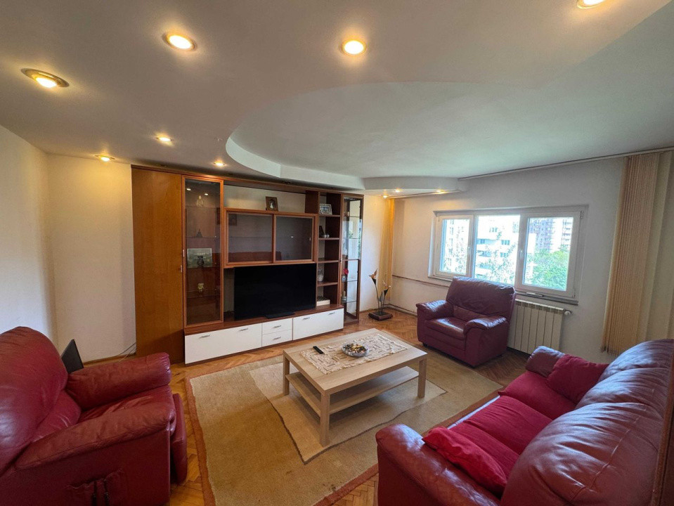 Apartament -3 camere-decomandat-zona-Nerva Traian