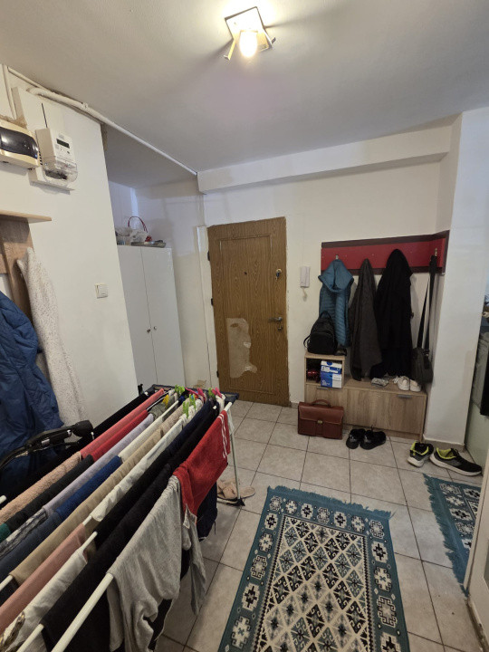 Apartament-de vanzare-2 camere-semidecomandat-zona Soseaua Oltenitei