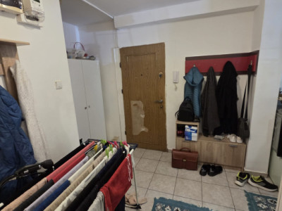 Apartament-de vanzare-2 camere-semidecomandat-zona Soseaua Oltenitei