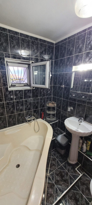Apartament-de vanzare-4 dormitoare-zona Pacii-Iuliu Maniu