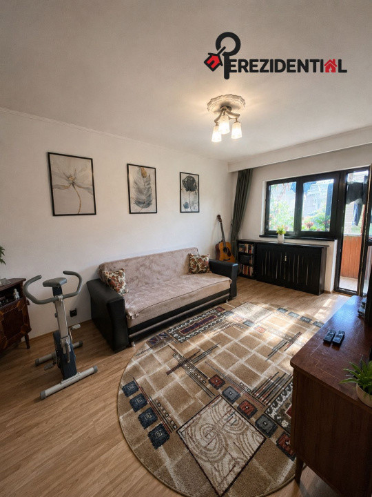 Apartamnet - 3 camere - decomandat - Tineretului 