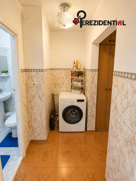 Apartamnet - 3 camere - decomandat - Tineretului 