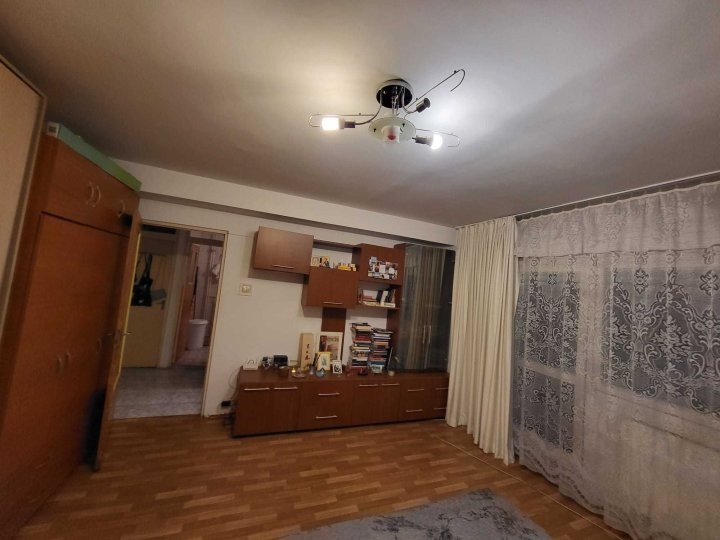 Garsoniera - Brancoveanu 