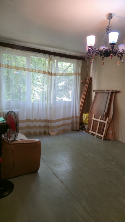 Apartament 3 camere  decomandat – Drumul Taberei