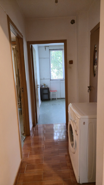 Apartament 3 camere  decomandat – Drumul Taberei