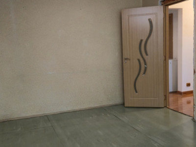Apartament 3 camere  decomandat – Drumul Taberei