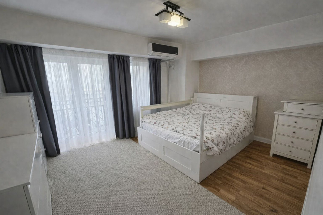 Apartament 3 camere  decomandat – Decebal