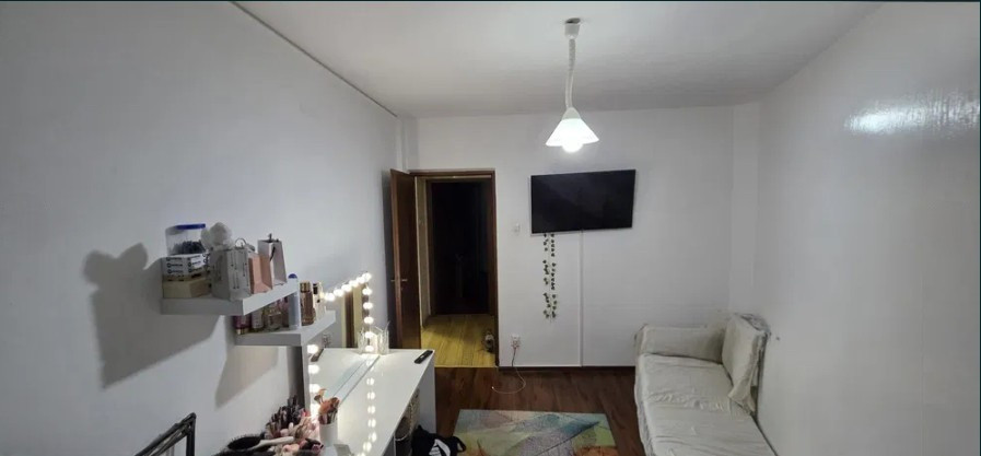 Apartament 3 camere-de vanzare- zona Calea Calarasilor / Unirii