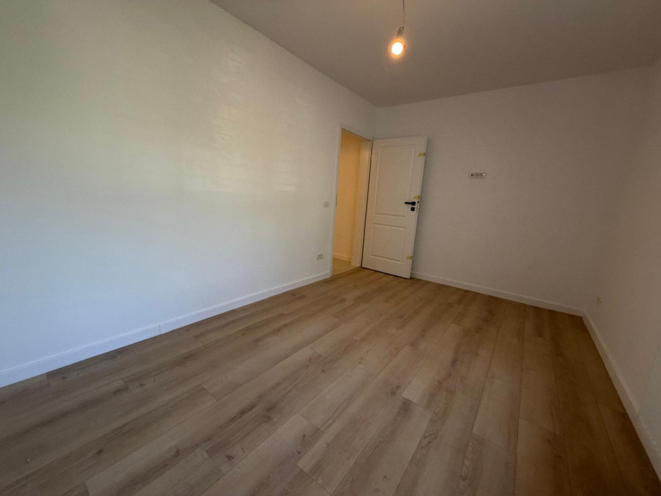 Apartament 3 camere - zona Titan